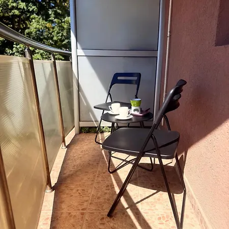 Apartment Natalie Ni